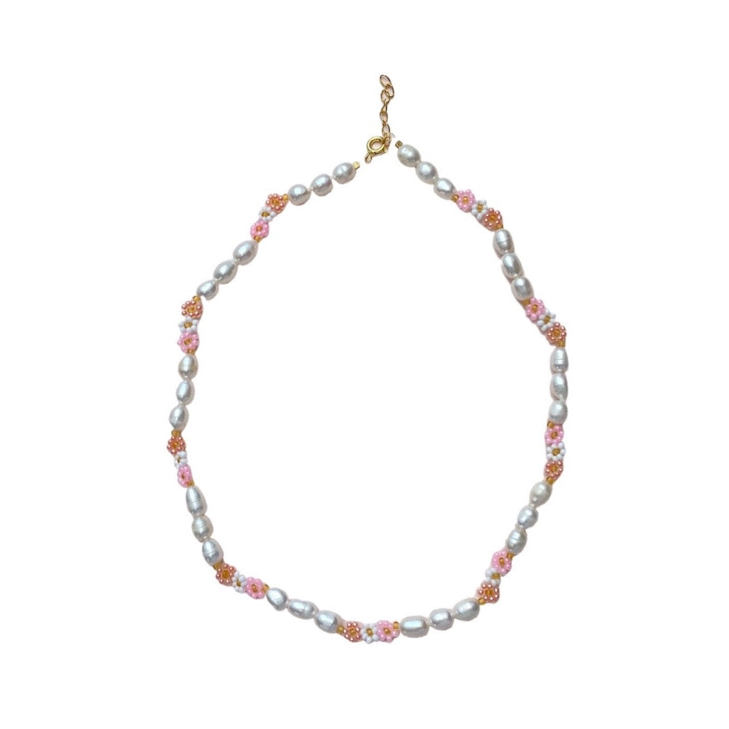 Daisy necklace