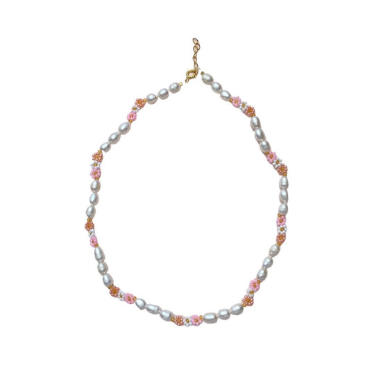 Daisy necklace